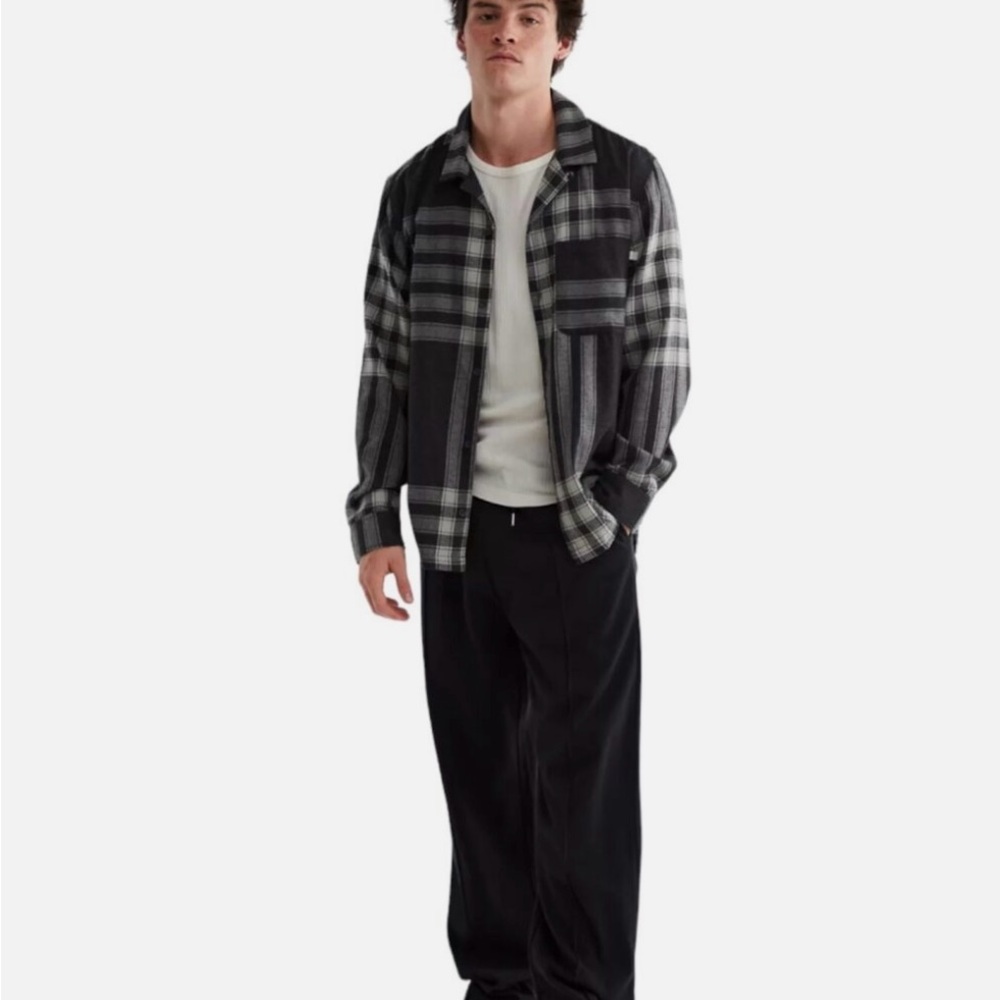 Men's Urban Outfitters Standard Cloth Flannel Camp Shirt - Medium